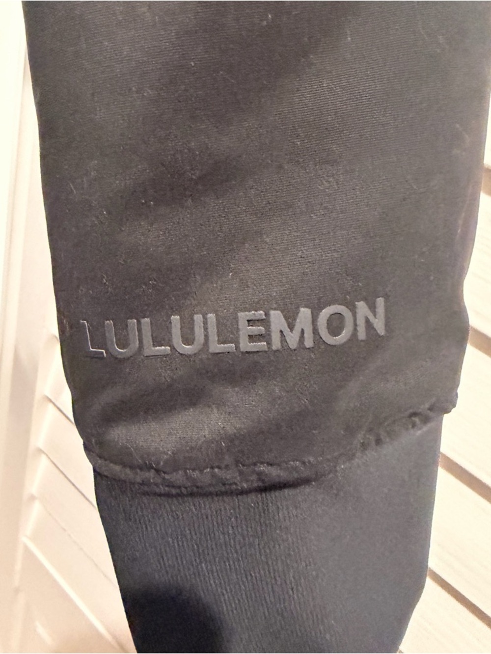 Lululemon Switch Over Reversible Bomber Jacket XL Black - Picture 2 of 4